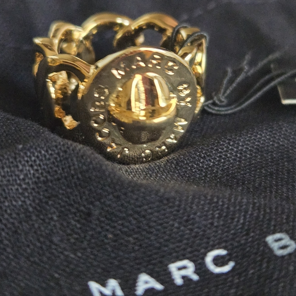 Marc By Marc Jacobs Turnlock Ring Size S/M - Picture 2 of 4